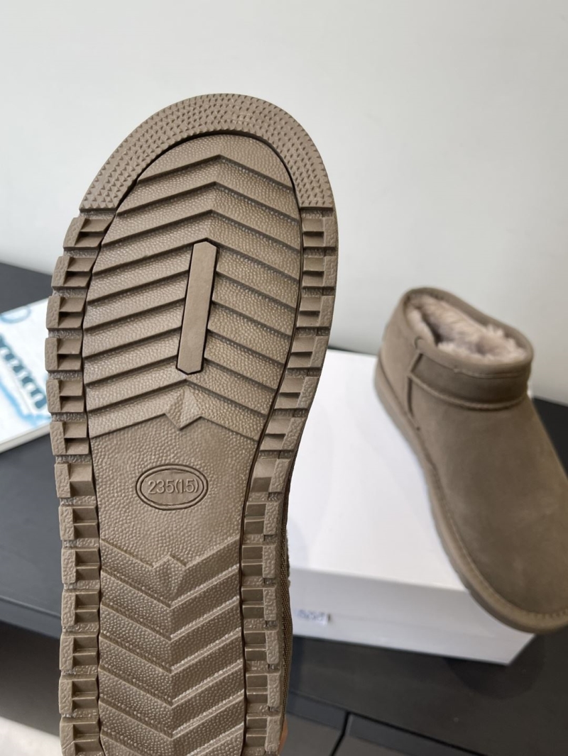 L0ew* boots